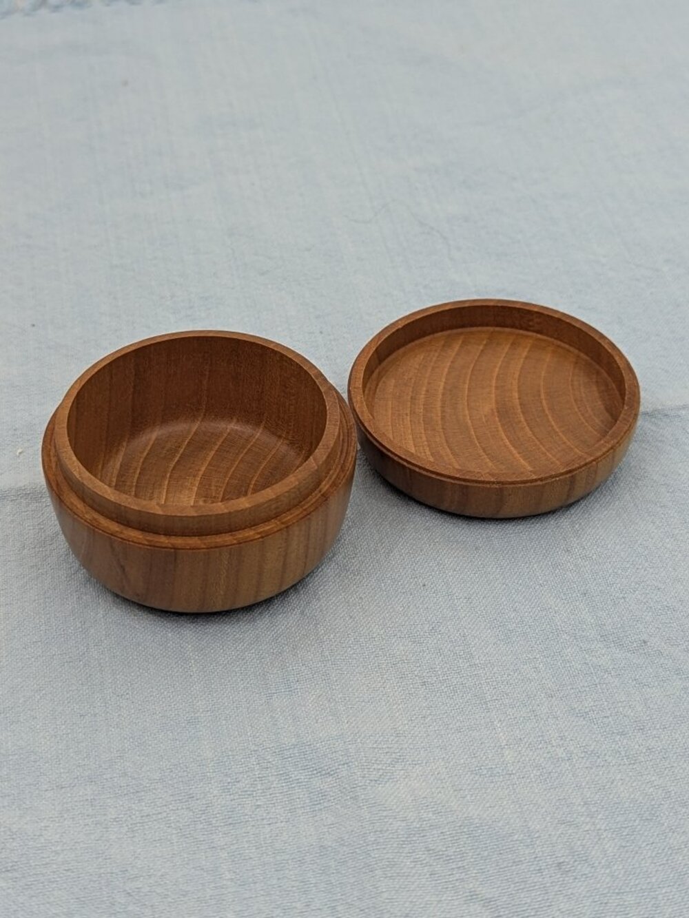 Wooden Jewelry or Treasure Box Small 2.25 Inch Vintage - Picture 2 of 6